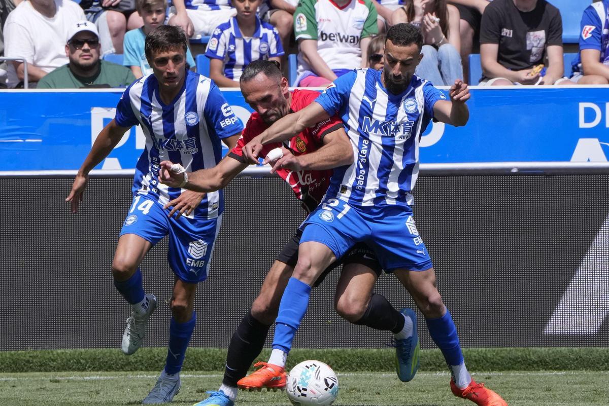 2-1. Toni se multiplica, remonta al Mallorca y da oxígeno al Alavés
