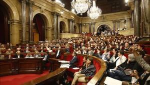 Votación en el Parlament de Catalunya sobre la reclamación de un referéndum de autodeterminación, en octubre.