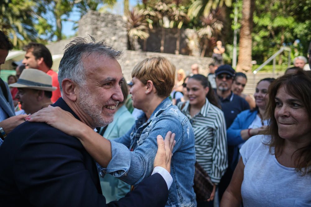 Firma del pacto por el Gobierno de Canarias