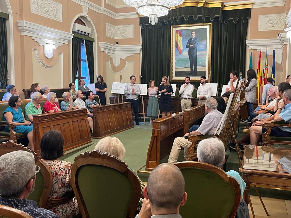 Presentación a los vecinos del nuevo proyecto de la zona de bajas emisiones.