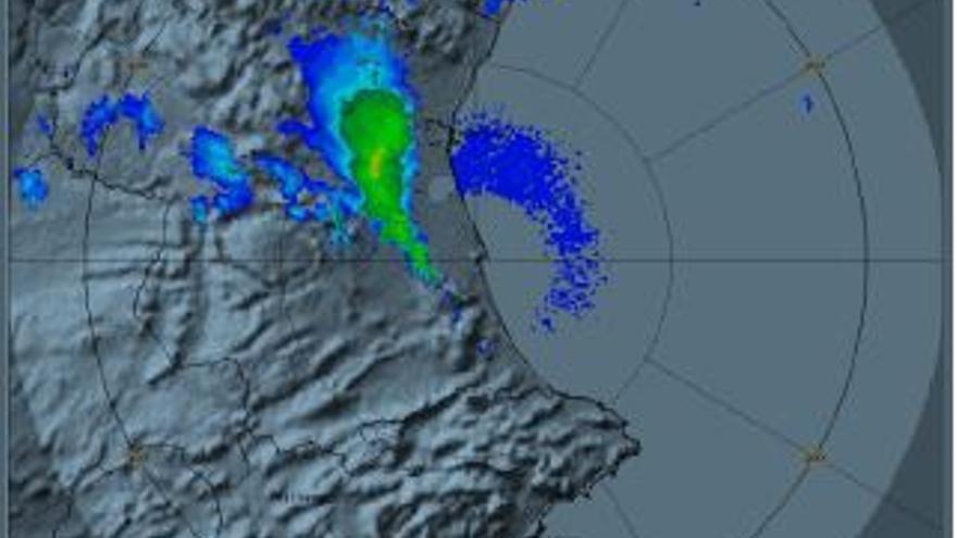 Imatge del radar meteorològic de València a les 16 hores del 29-O amb “les estructures convectives, de tipus tren, que, en eixos instants, afectaven l’interior de la província de València”