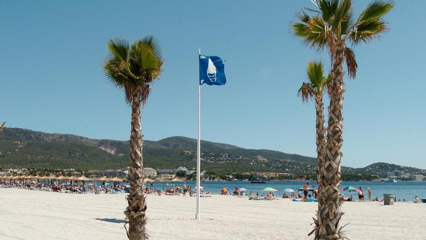 Playas de Mallorca: Los arenales de más afluencia de Calvià estarán abiertos y con servicios hasta finales de noviembre