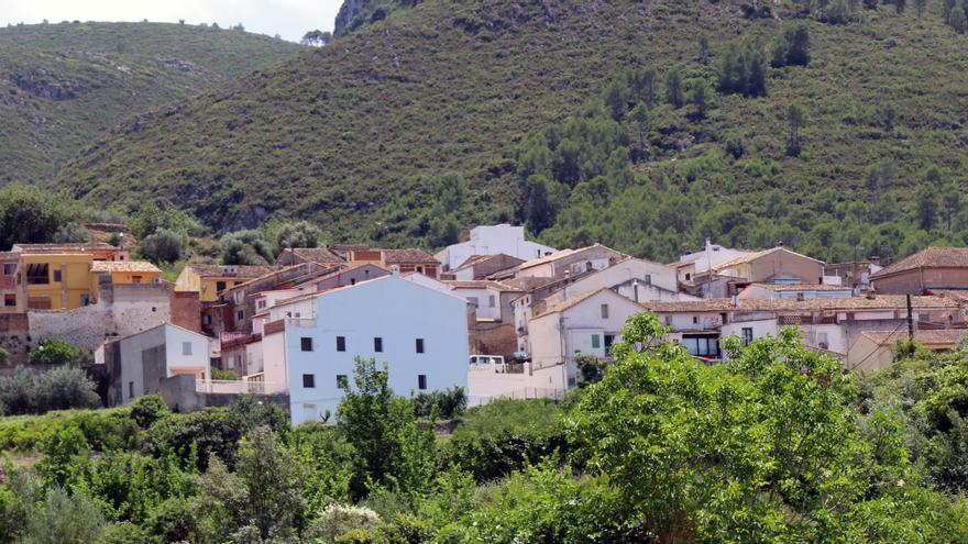 Planes | Terrateig: al pie de Penyes Albes - Serra d´Ador