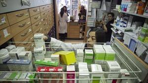 Provisió de medicaments d’una farmàcia de Barcelona.