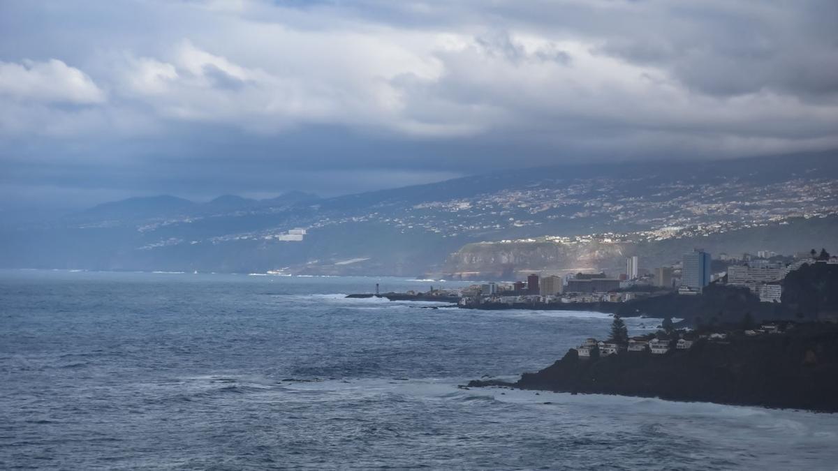Cielos nubosos en Tenerife