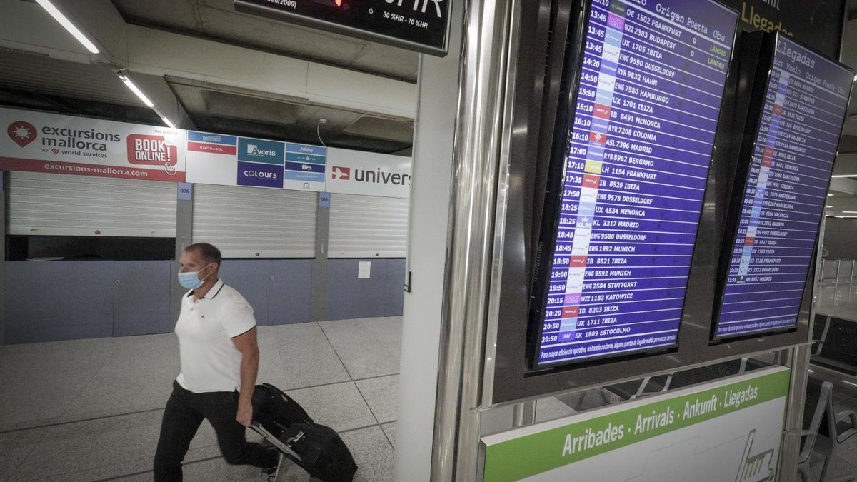 El aeropuerto de Palma tenía este viernes 77 vuelos con aeropuertos alemanes, se han cancelado .