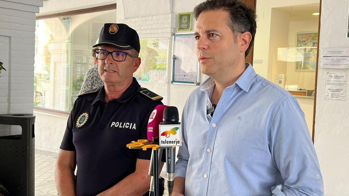 Nerja convoca cinco nuevas plazas para la Policía Local.