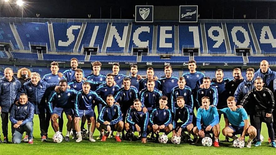 El CD Rincón se entrenó ayer en La Rosaleda, estadio en el que se juega hoy el partido.