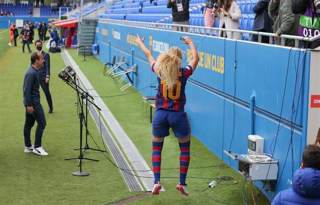 La celebración del FC Barcelona tras meterse en la final de la Champions femenina