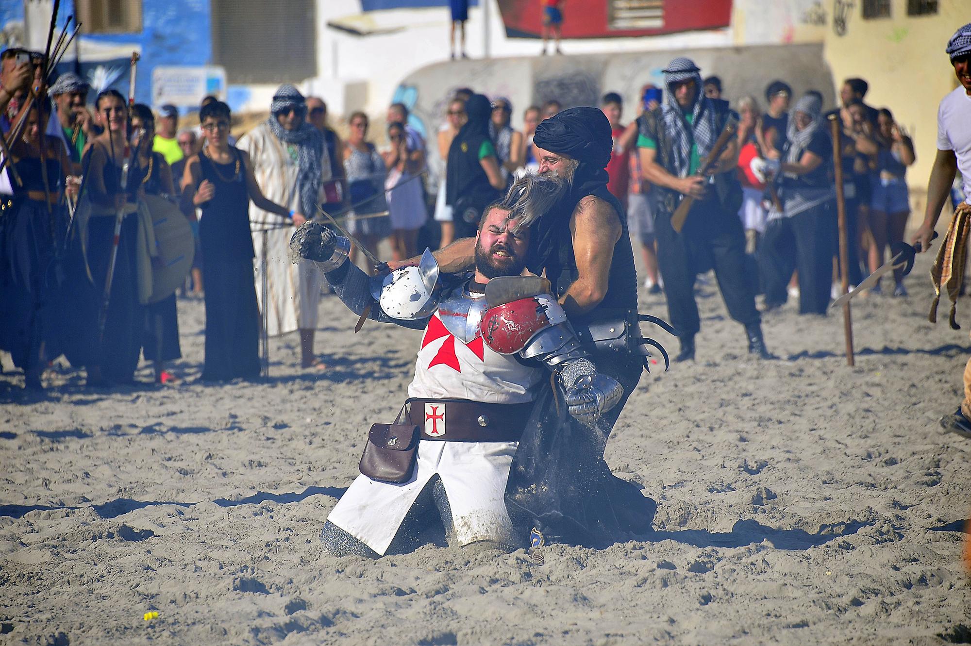 FIESTAS SANTA POLA. Asalto moro en la playa de Levante.