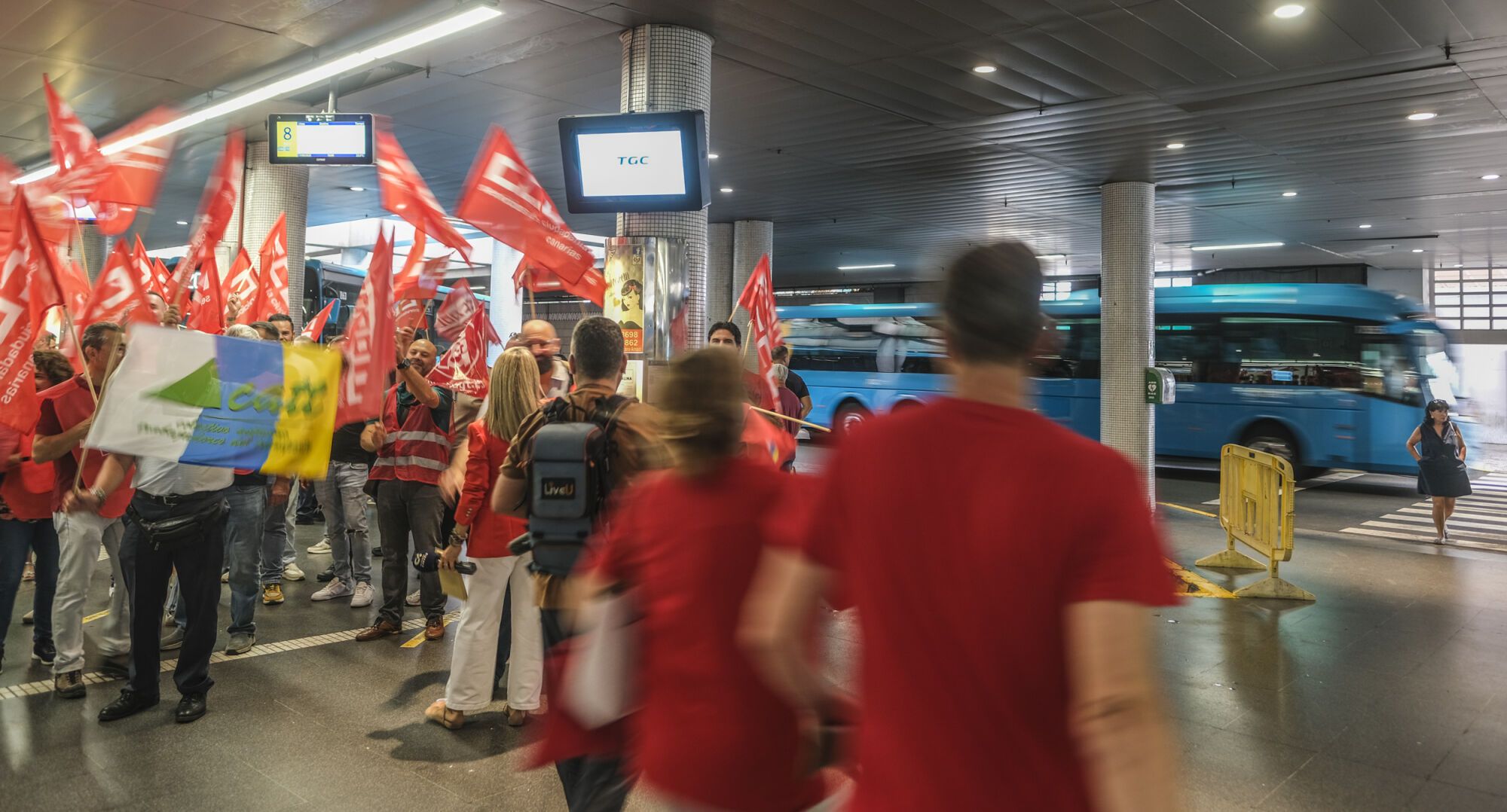 Primera jornada de huelga de los guagüeros del transporte interurbano en Gran Canaria