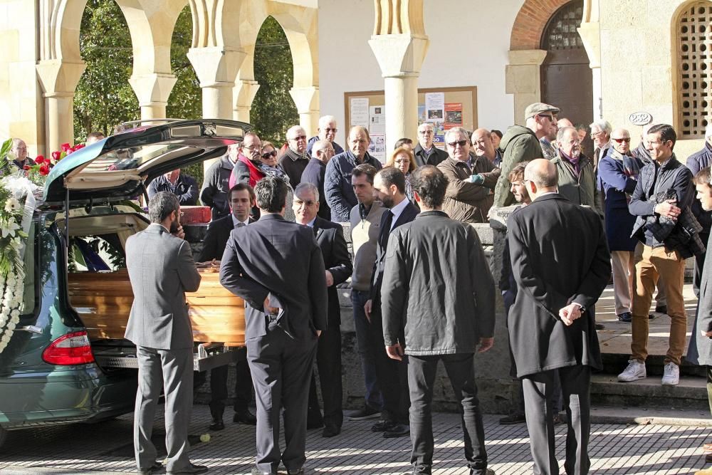 Funeral por Juan Fombona, el joven atropellado en Somió