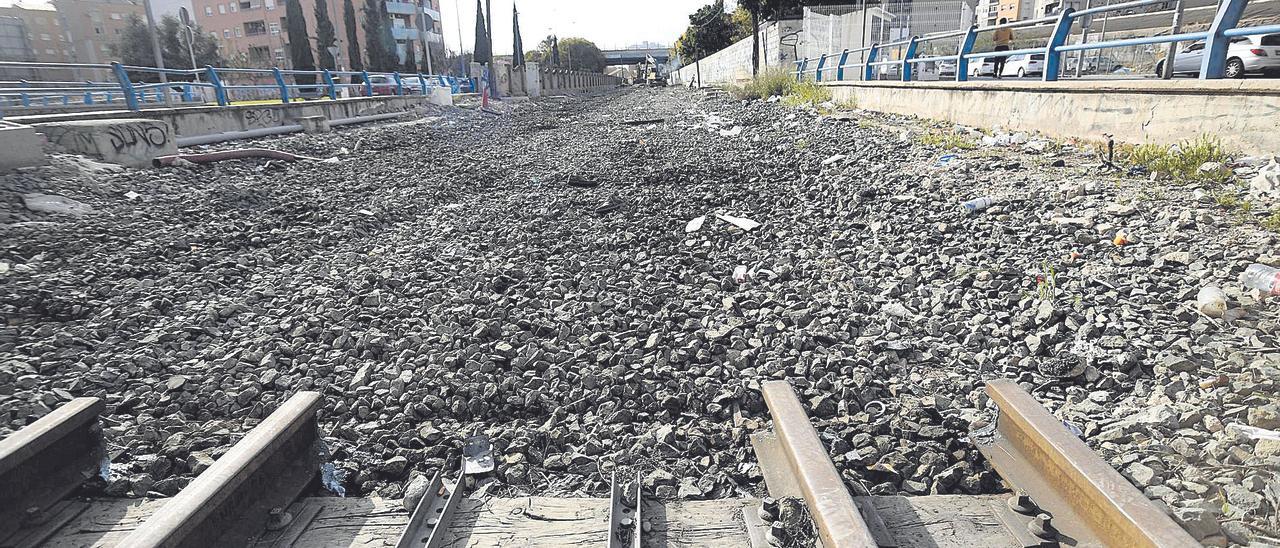 Las vías han desaparecido por completo de Barriomar, como se ve en la imagen tomada ayer.