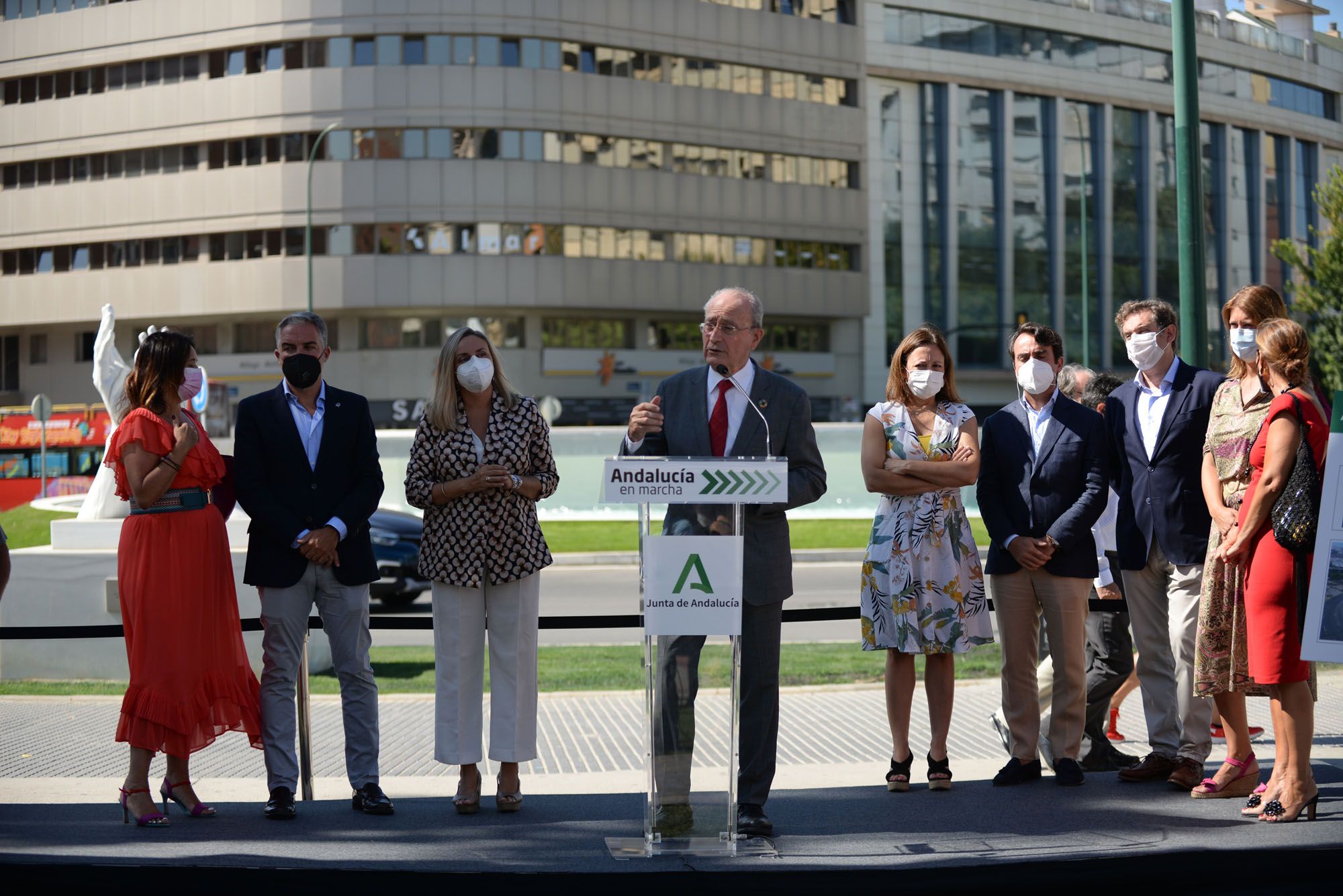 Inauguración de la nueva fuente de la plaza de la Solidaridad