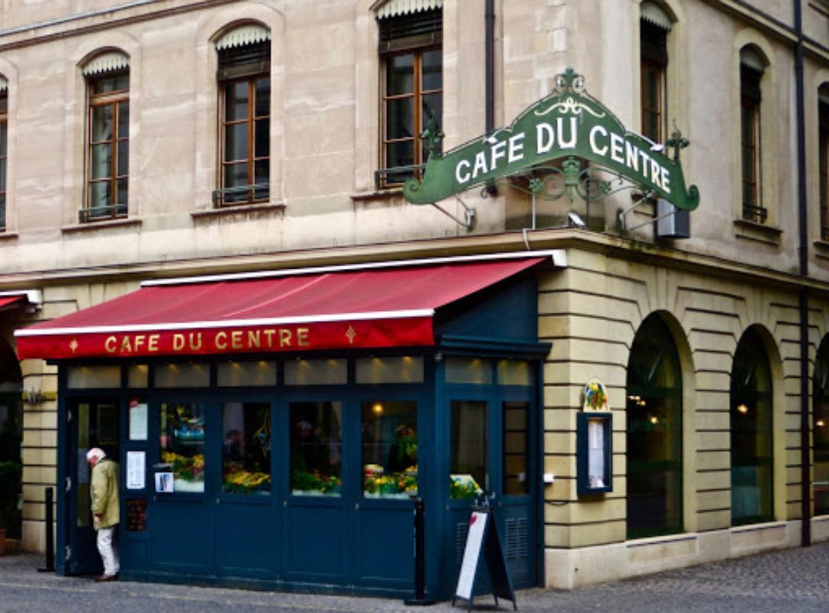 Café du Centre, la vieja escuela y la buena comida