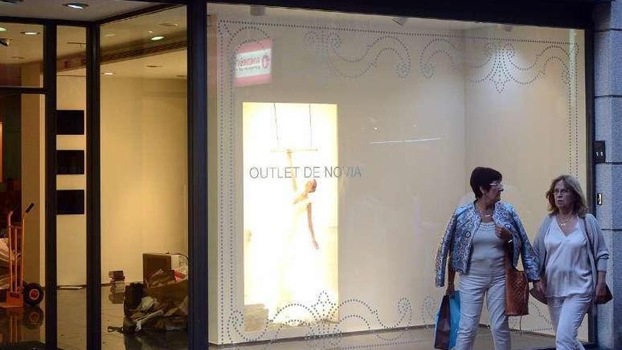 Pronovias cierra sus puertas tras décadas en la calle Oliva y su punto de  venta estará en Vigo - Faro de Vigo