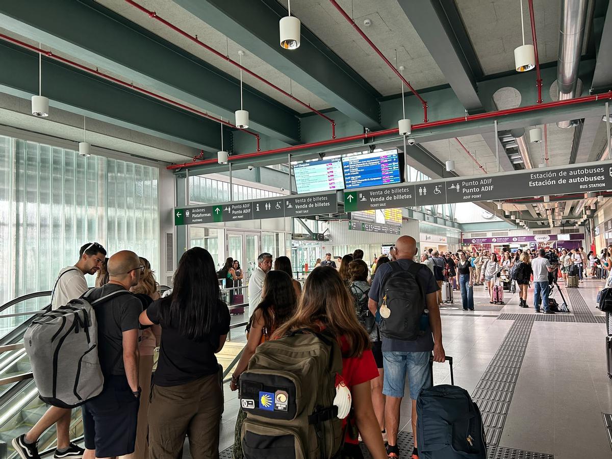 La circulación ferroviaria entre Galicia y Madrid se reestablece con normalidad: "Hemos llegado a Santiago sin incidencias ni retrasos"