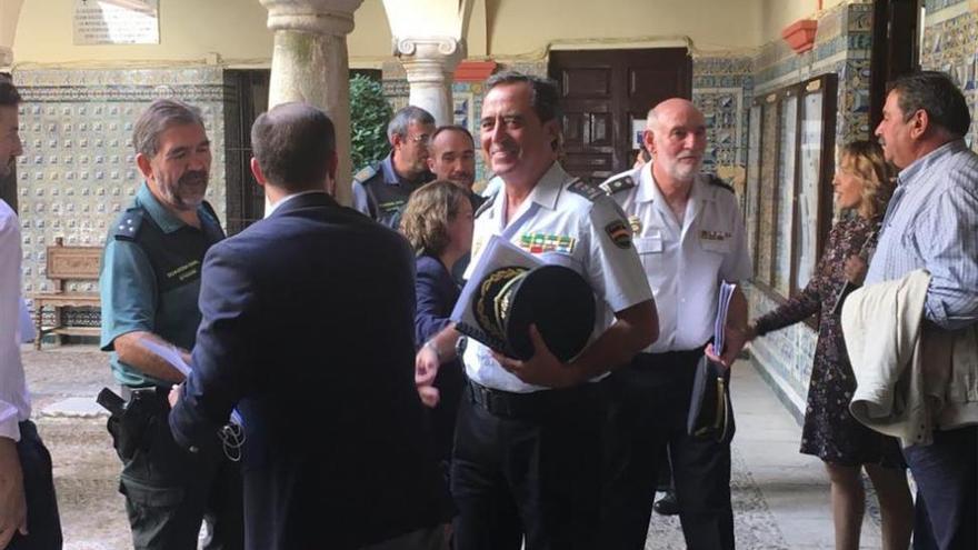 La Guardia Civil incrementa el dispositivo contra el robo de aceitunas en Tierra de Barros