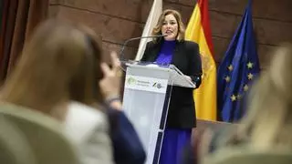 La presidenta del Parlamento anima a “trabajar por la igualdad sin partidismos, sectarismos ni conflictos”