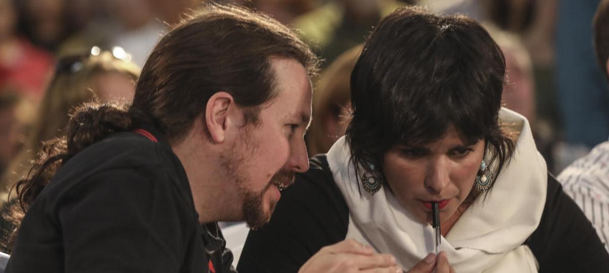 Iglesias, junto a la coordinadora general de Podemos Andalucía, Teresa Rodríguez