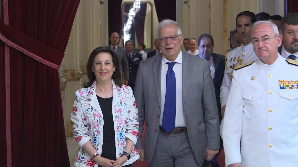 Margarita Robles sustituirá temporalmente a Josep Borrell en Asuntos Exteriores