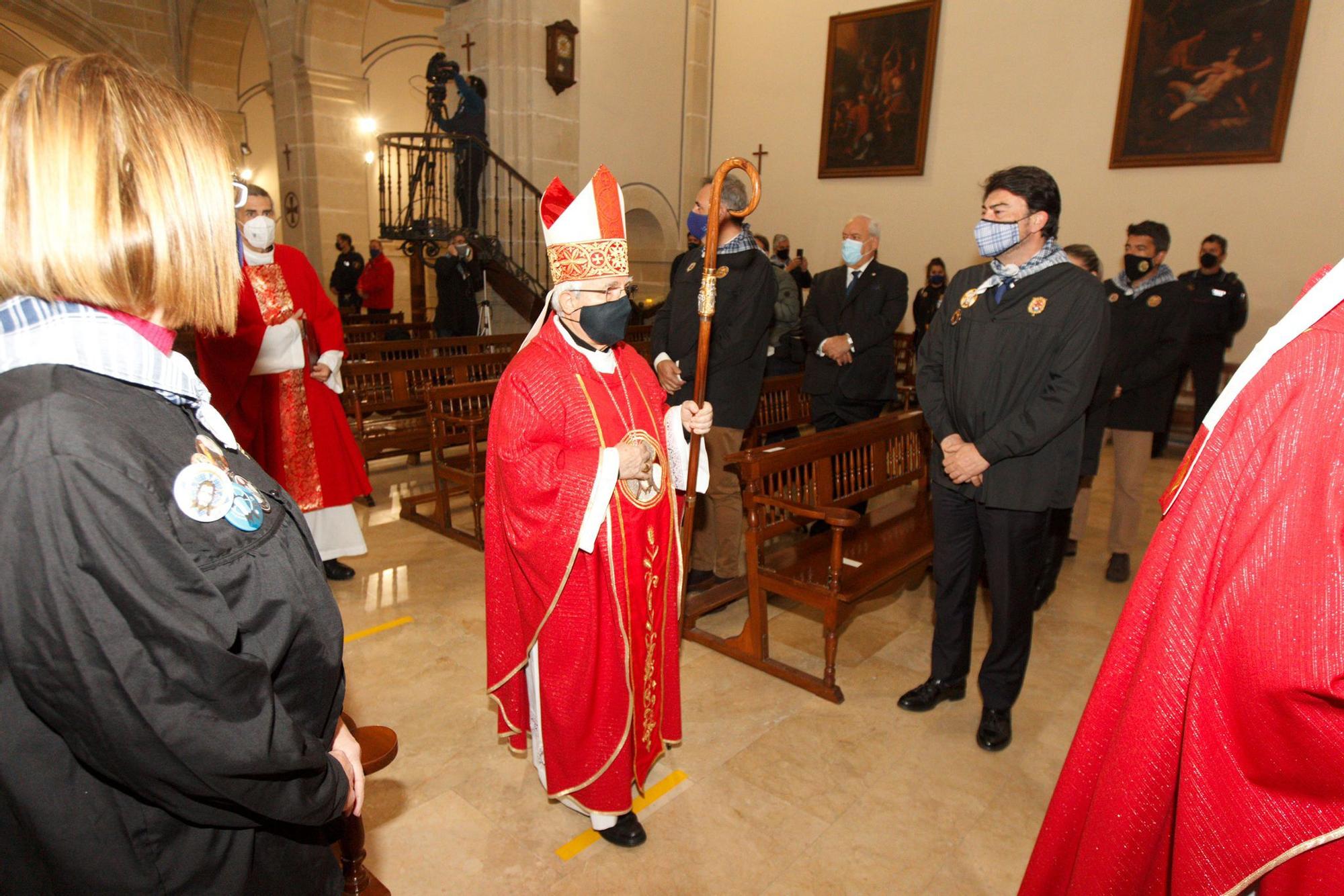 Santa Faz 2021: las imágenes de la Peregrina y la misa en Alicante