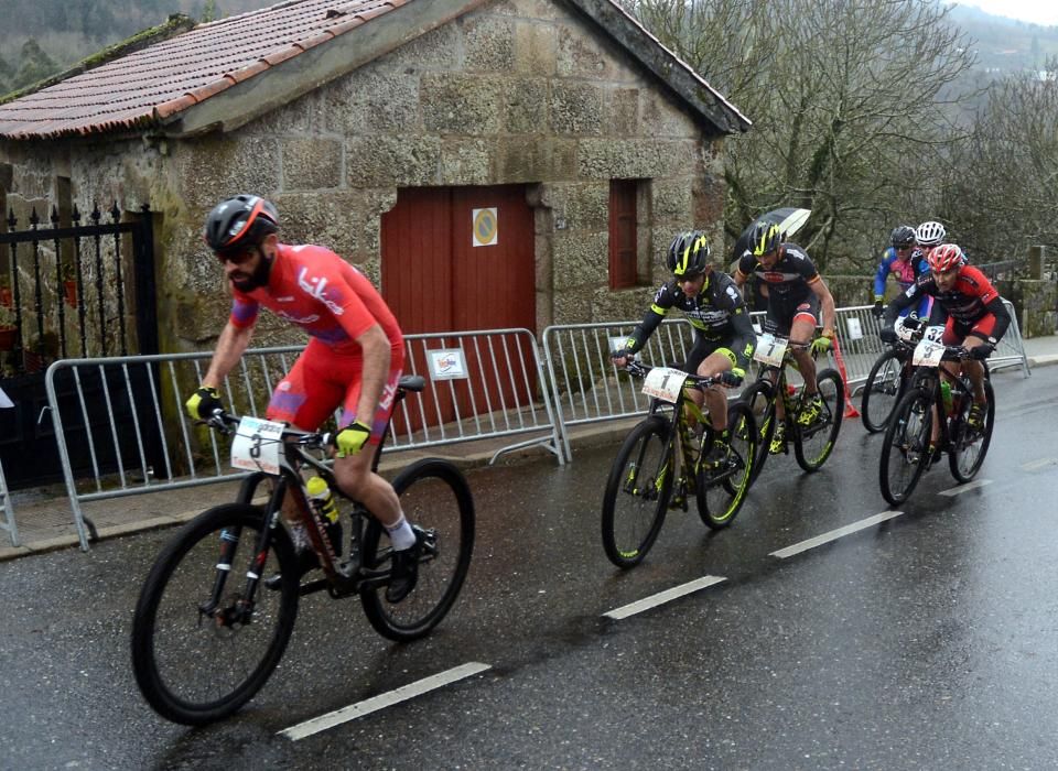 Récord de participantes en la prueba de BTT de Cotobade