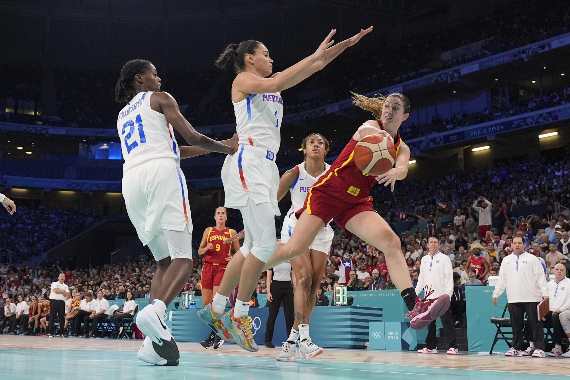 Baloncesto en los Juegos Olímpicos: Puerto Rico - España, en imágenes