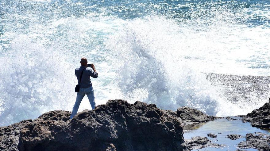 Telde habilitará la playa de Aguadulce para el nudismo y hará un mirador en el bufadero de La Garita