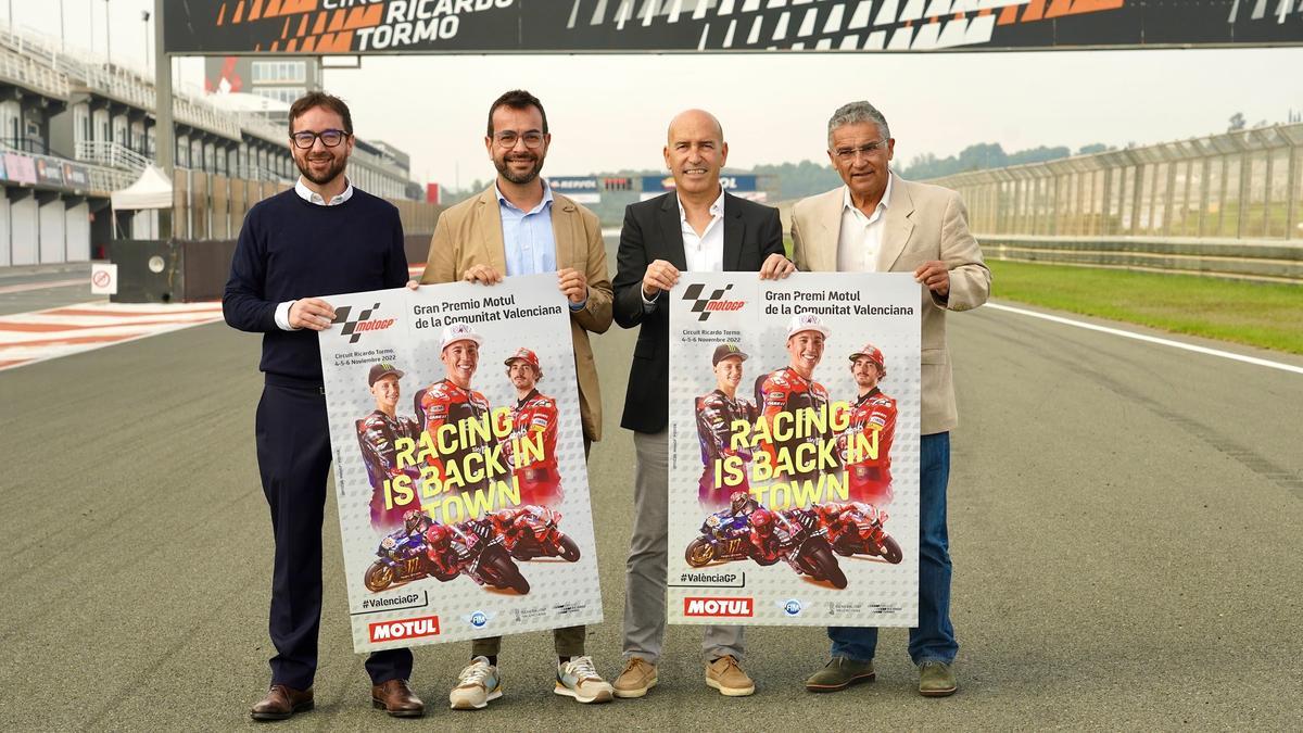 Pablo Balanzá, Ximo López Camps, Gonzalo Gobert y Carmelo Fernández en la presentación del Cartel oficial del Gran Premio