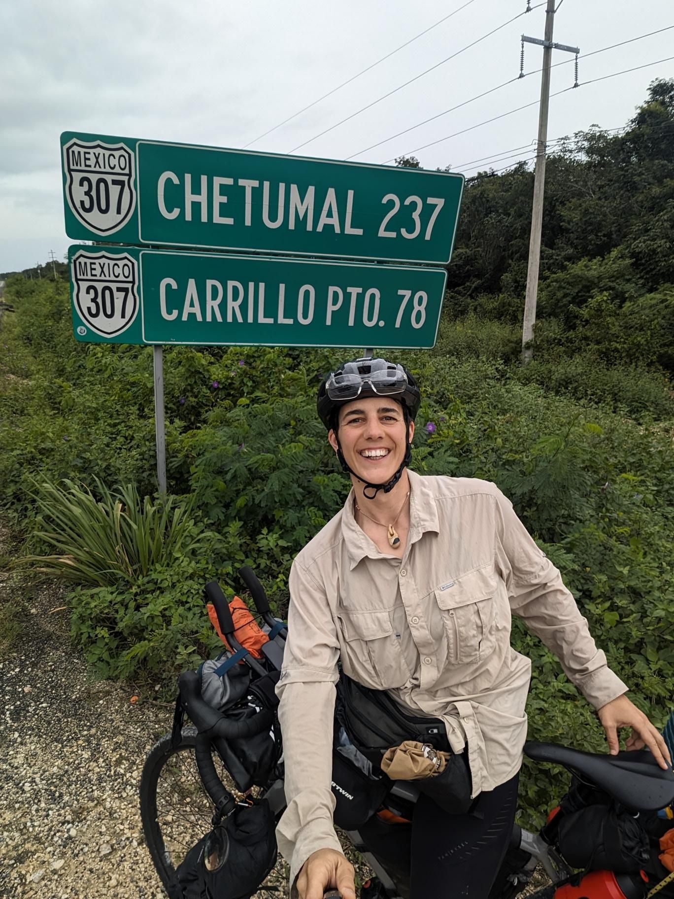 Lola Bruzon: de México a Argentina en bicicleta