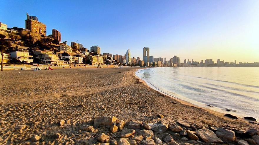 Todas las playas sin humo: la propuesta del PSOE de Benidorm