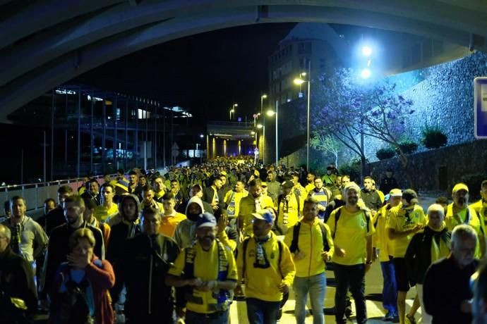 La afición de la UD Las Palmas tras la derrota