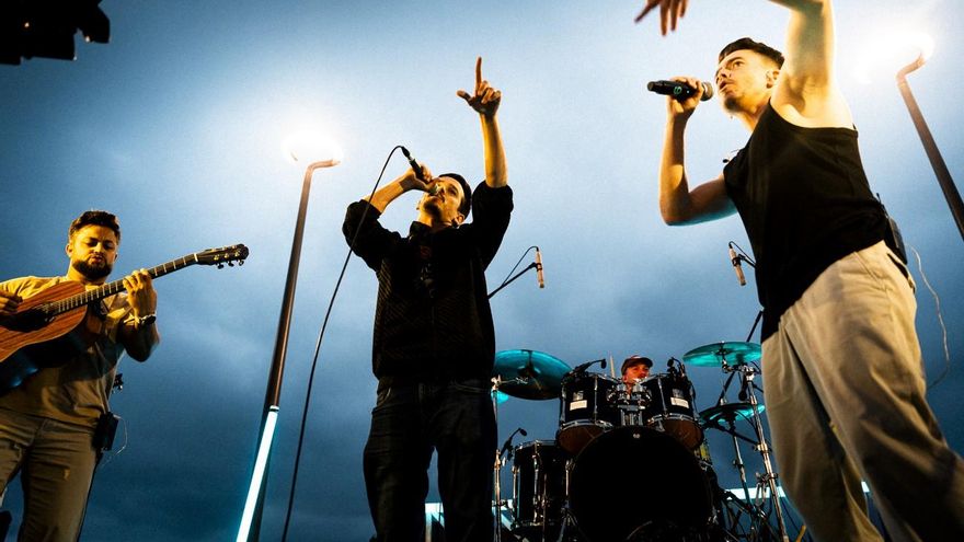 Las Arenas Music