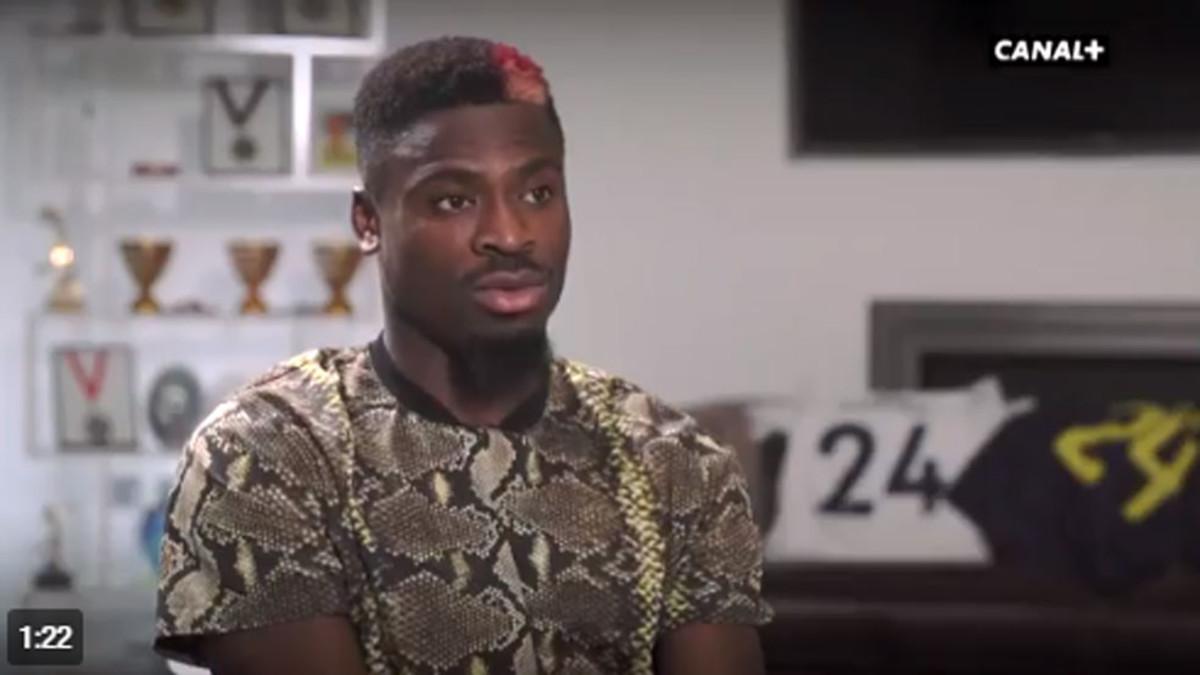 Aurier durante su entrevista en Canal Plus Francia