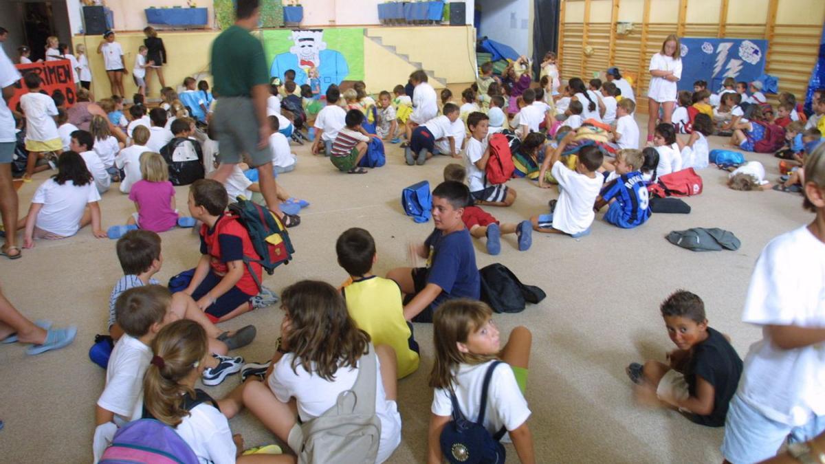 Juegos en las escuelas de verano de Sant Josep, en una imagen de archivo. | VICENT MARÍ
