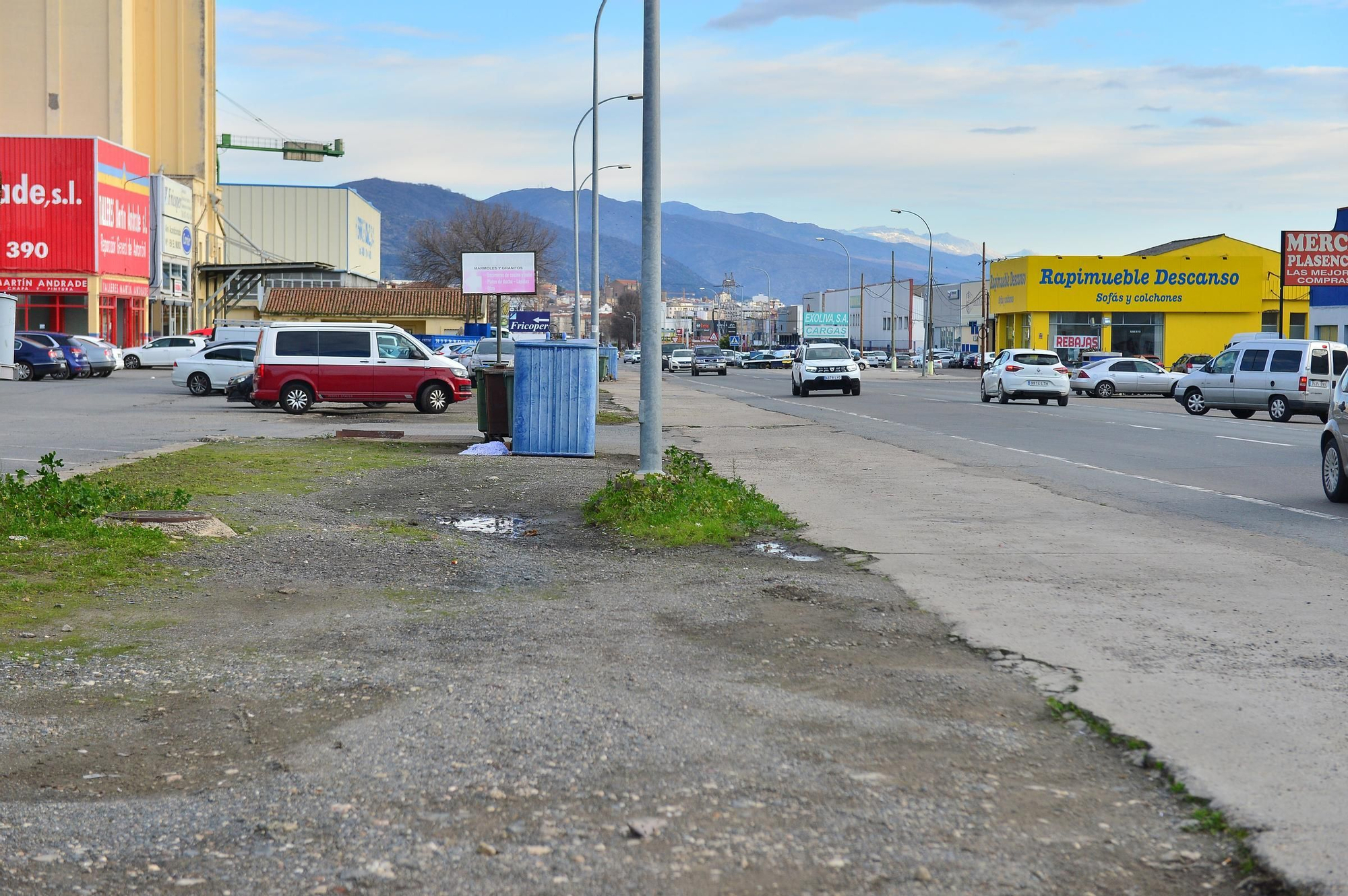 GALERÍA | Martín Palomino de Plasencia, 30 años para renovar 1,9 kilómetros de avenidas