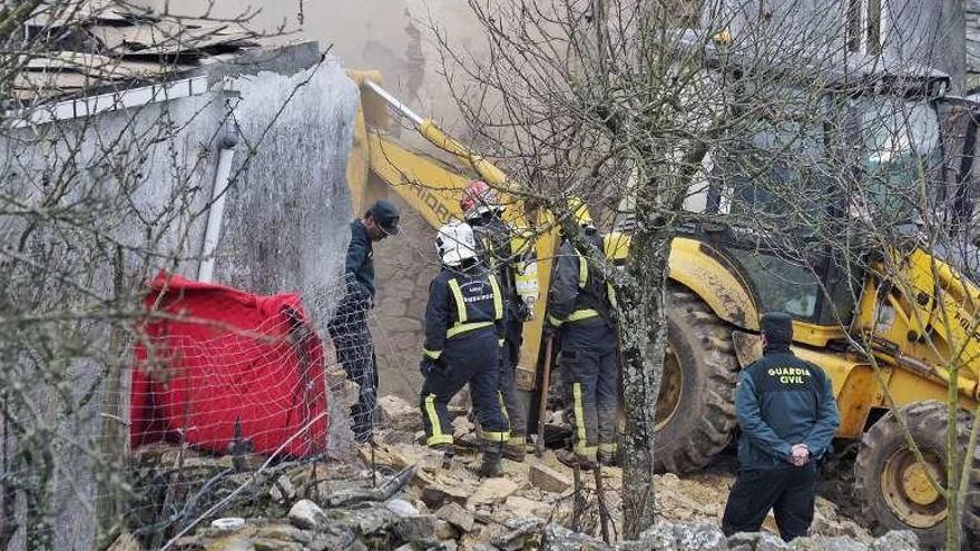 Fallece un matrimonio de ancianos en el incendio que calcinó su vivienda en Lugo