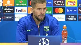 Koundé desbanca a Iñigo Martínez