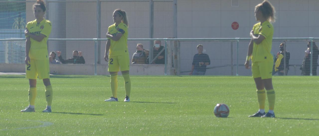 Las futbolistas amarillas se plantan en los primeros 30 segundos del partido por la desproporcionada sanción de la RFEF.