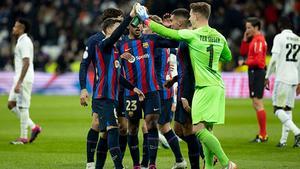 Resumen, goles y highlights del Real Madrid 0 - 1 FC Barcelona de la ida de semifinales de la Copa del Rey