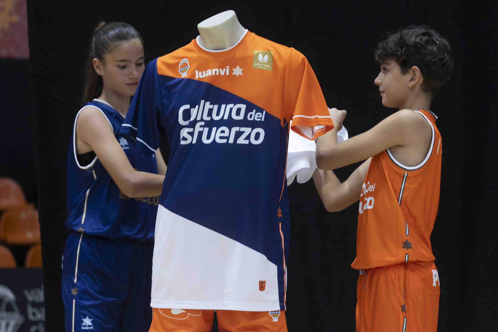 Presentación de los equipajes del Valencia Basket