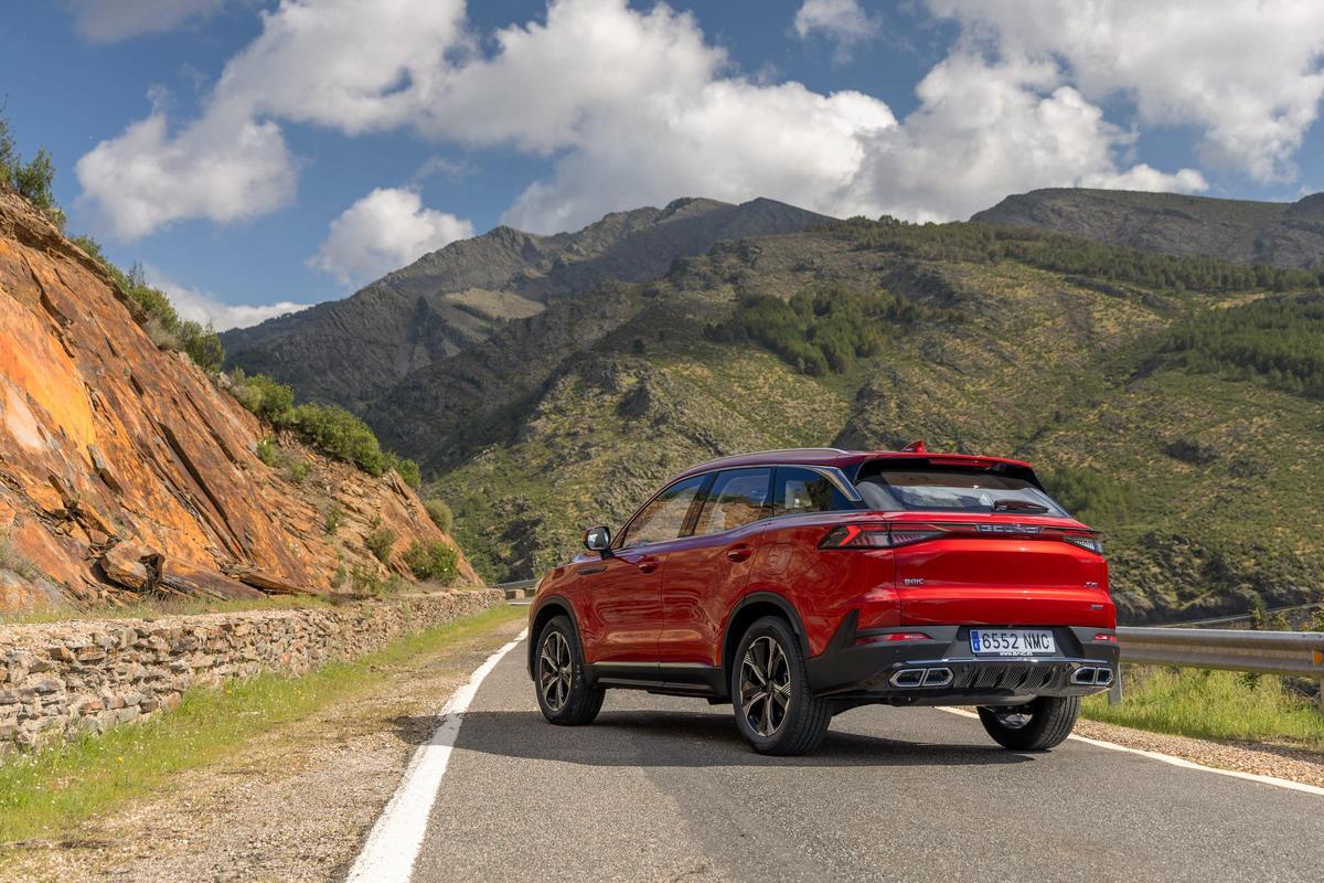 Baic X75, el SUV chino asequible y de acabados “casi” Premium