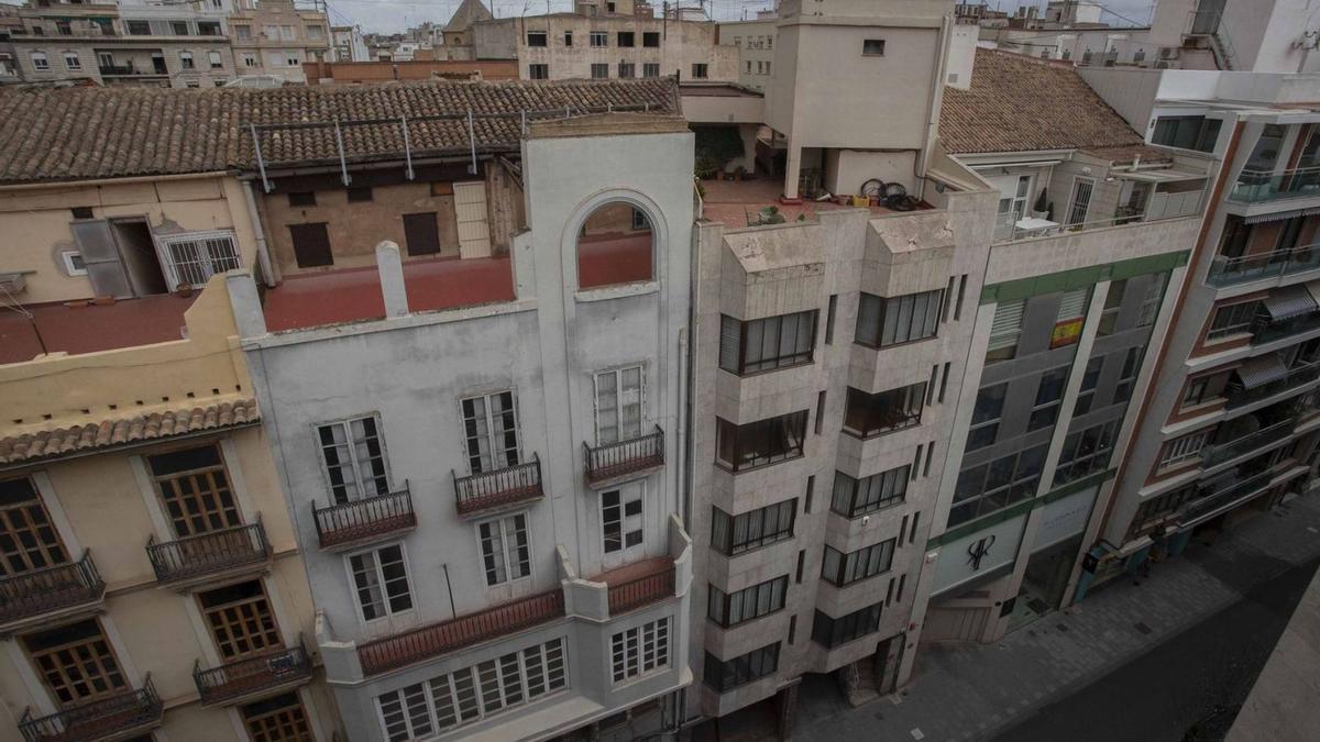 El cine Metropol, obra de Goerlich, se ubica en la calle Hernán Cortes, en l’Eixample valenciano.  | G.CABALLERO