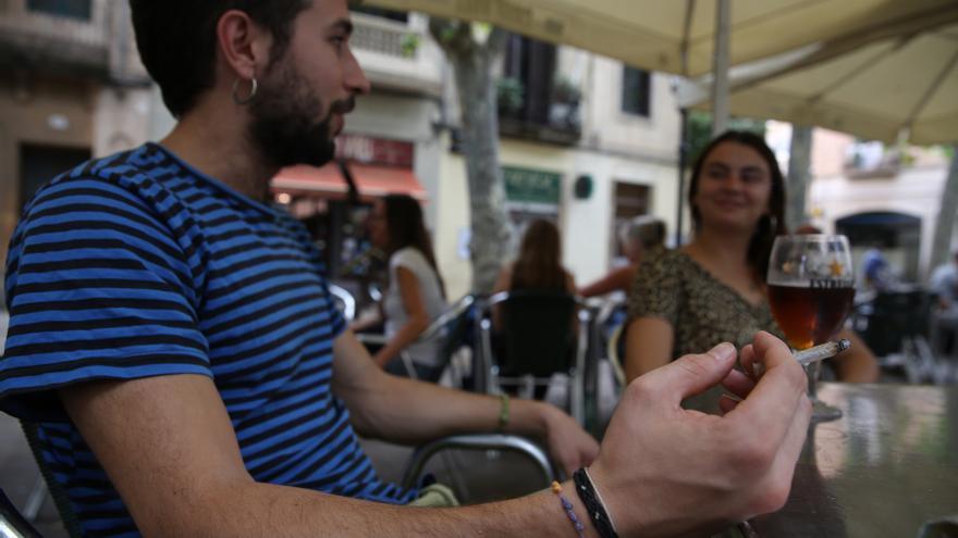 Multados con 13.000 euros seis locales de Córdoba por incumplir la ley antitabaco