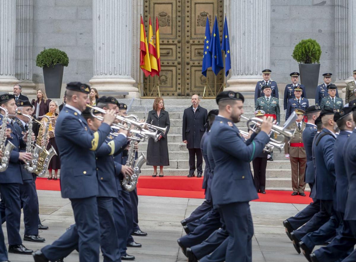 La Constitució arrossega deu intents fallits de reforma en el seu mig segle