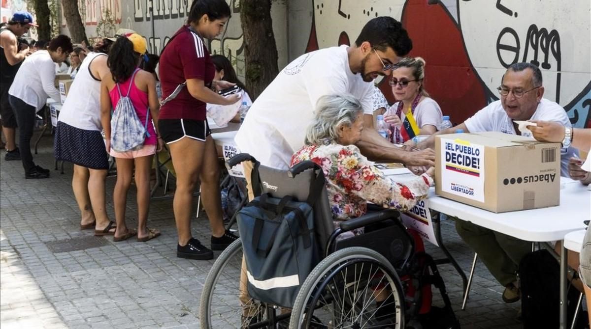 zentauroepp39324787 gra144  barcelona  16 07 2017   la comunidad venezolana de b170716164251