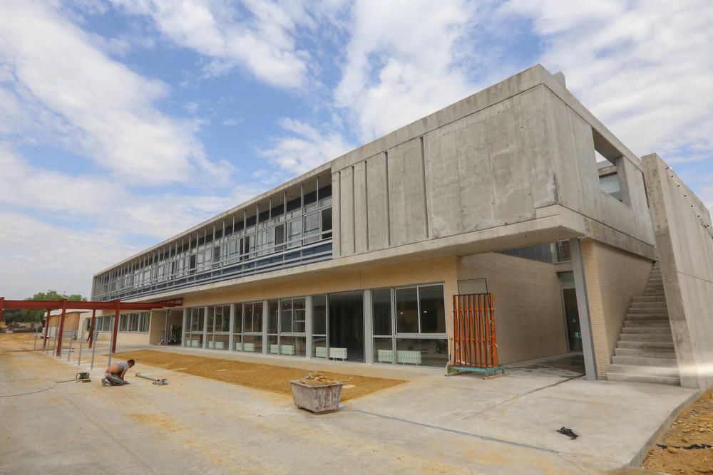 Obras en el nuevo colegio de Rojales.