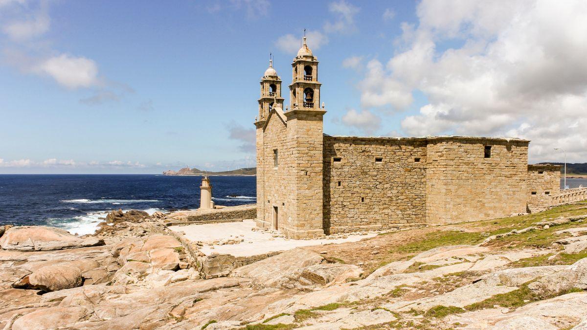 La iglesia de Galicia que no puedes perderte este mes