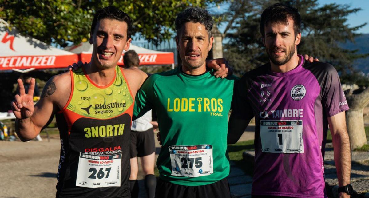 Andrea Iglesias, exhaustatras cruzar la meta.   | // RP3